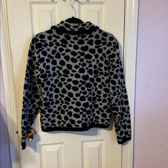 Victoria Lynn Black & Gray Animal Print Cardigan - Picture 4 of 6